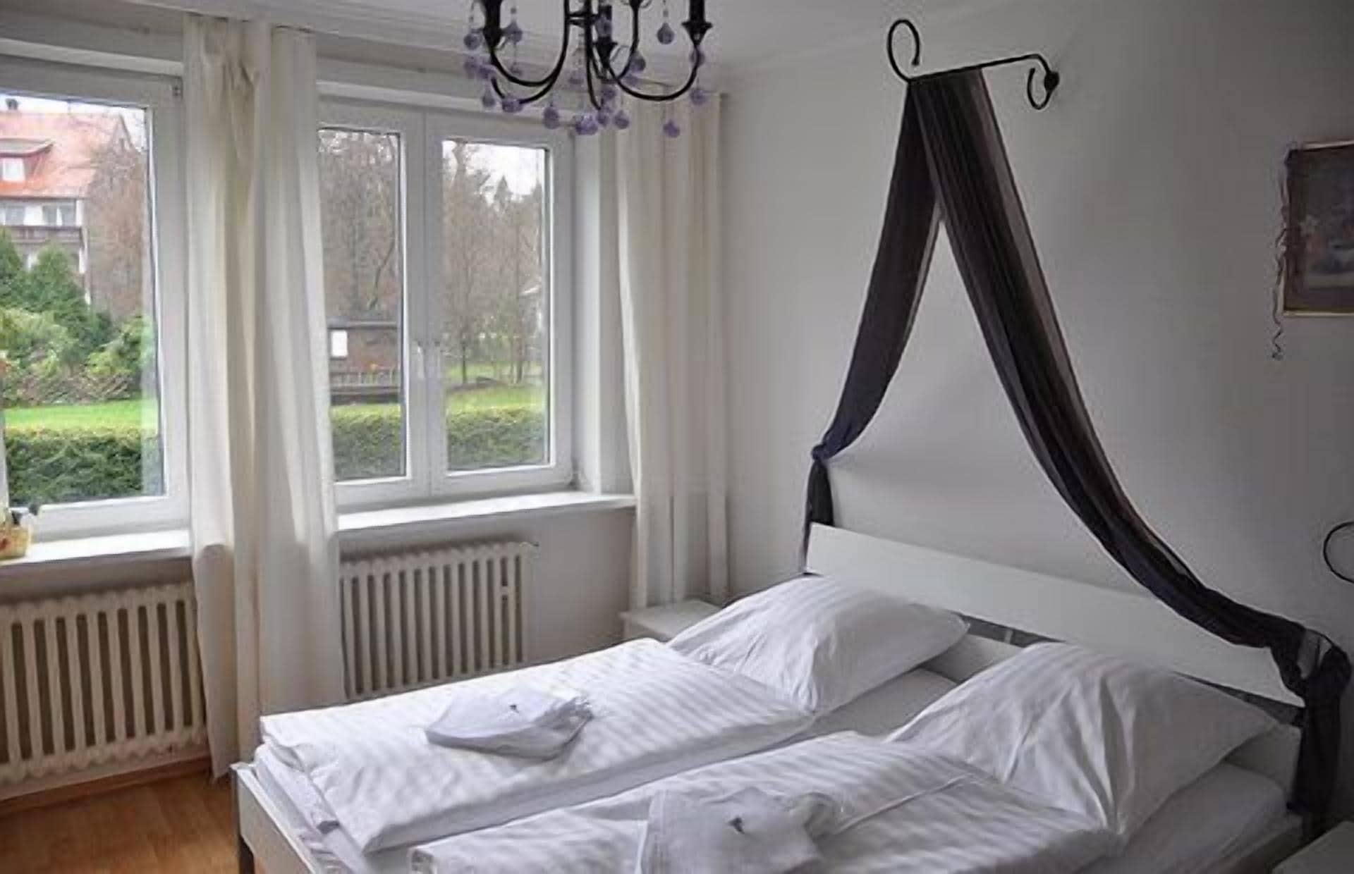 Hotel & Hostel Drei Baeren Альтенау Экстерьер фото